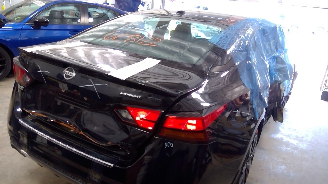 Vehicle/127836_28.jpg