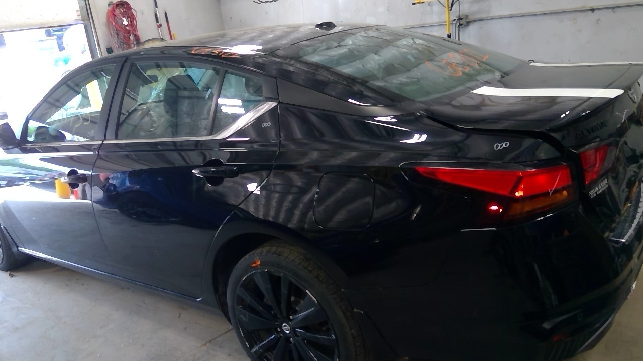Vehicle/127836_29.jpg