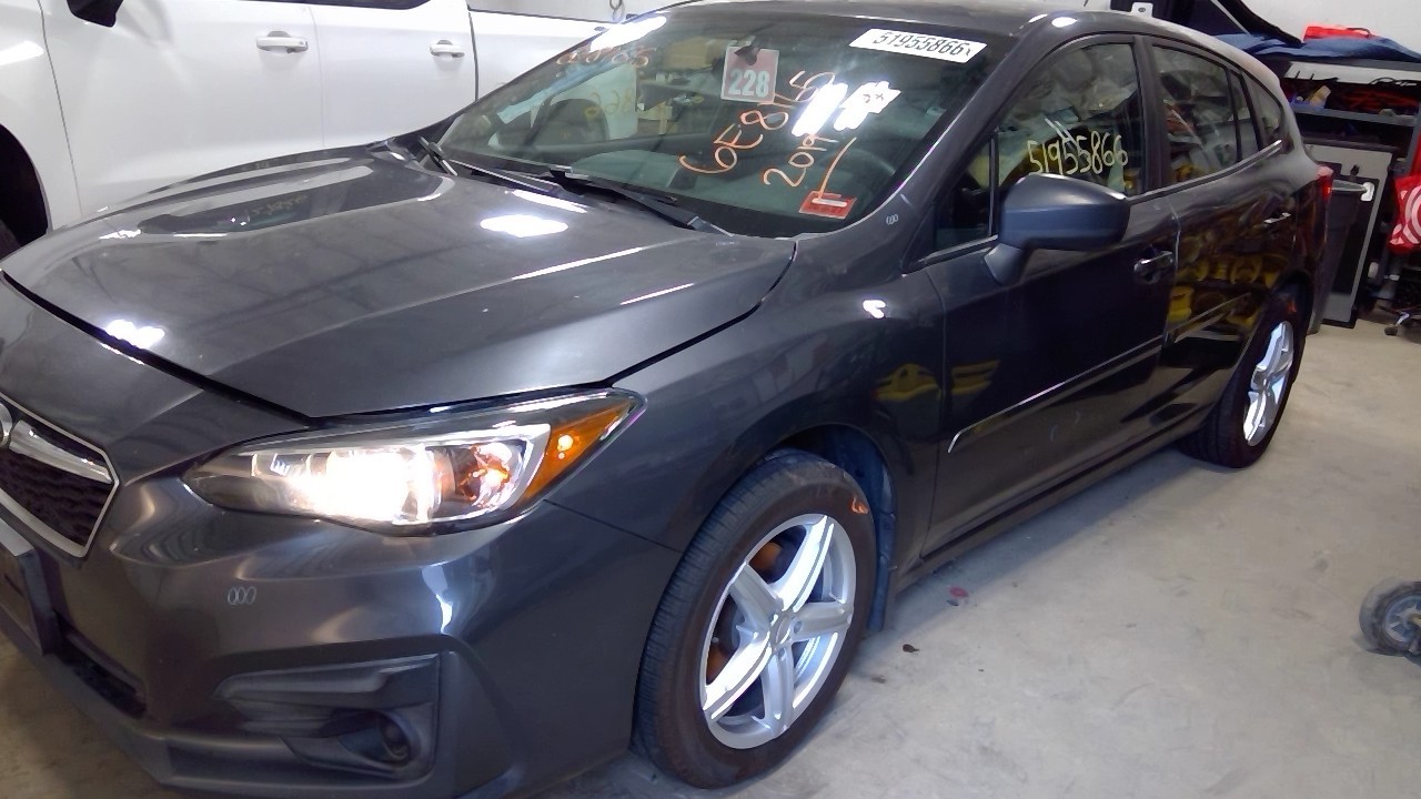 Vehicle/127893_27.jpg