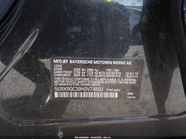Vehicle/127974_16.jpg