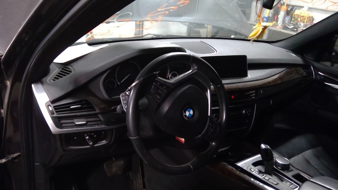 Vehicle/127974_28.jpg