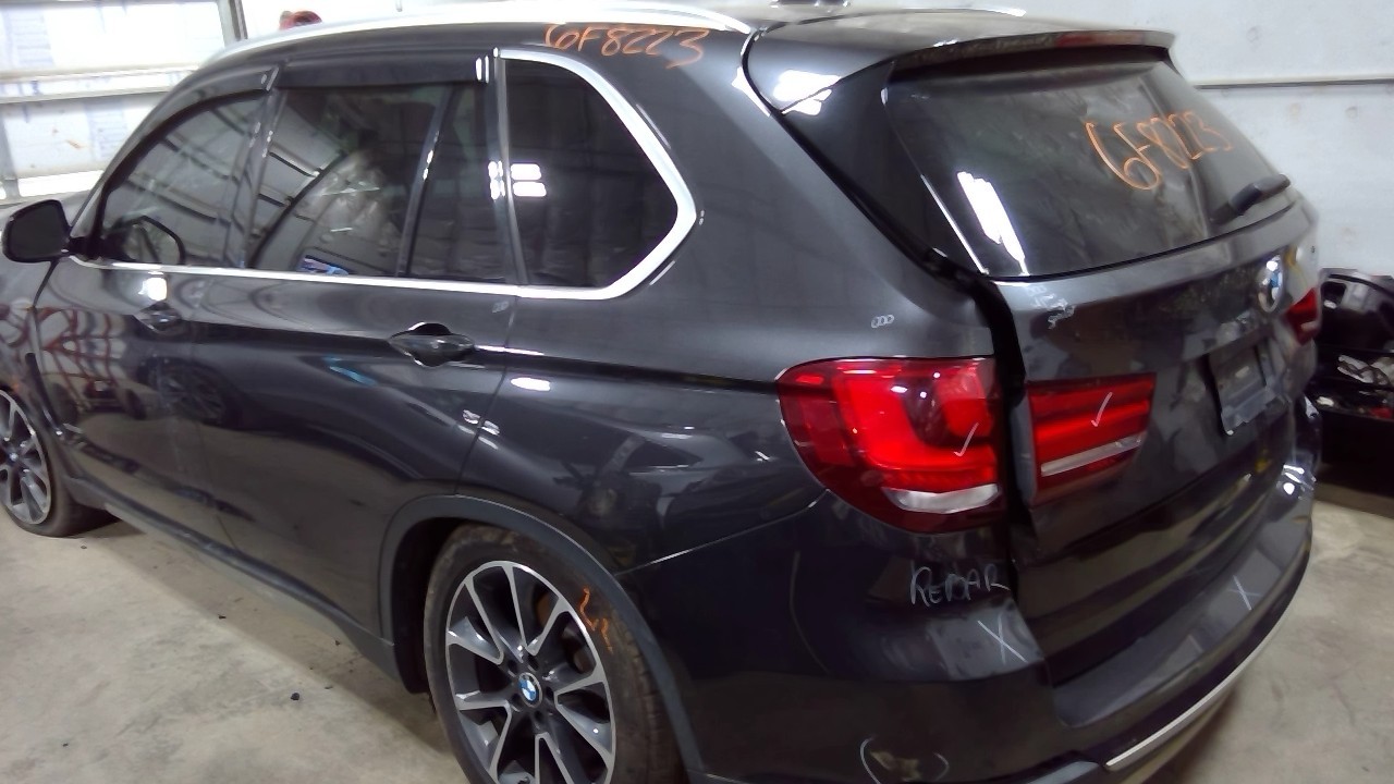 Vehicle/127974_34.jpg