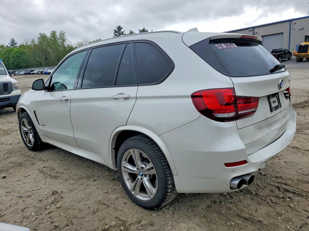 Vehicle/127985_02.jpg