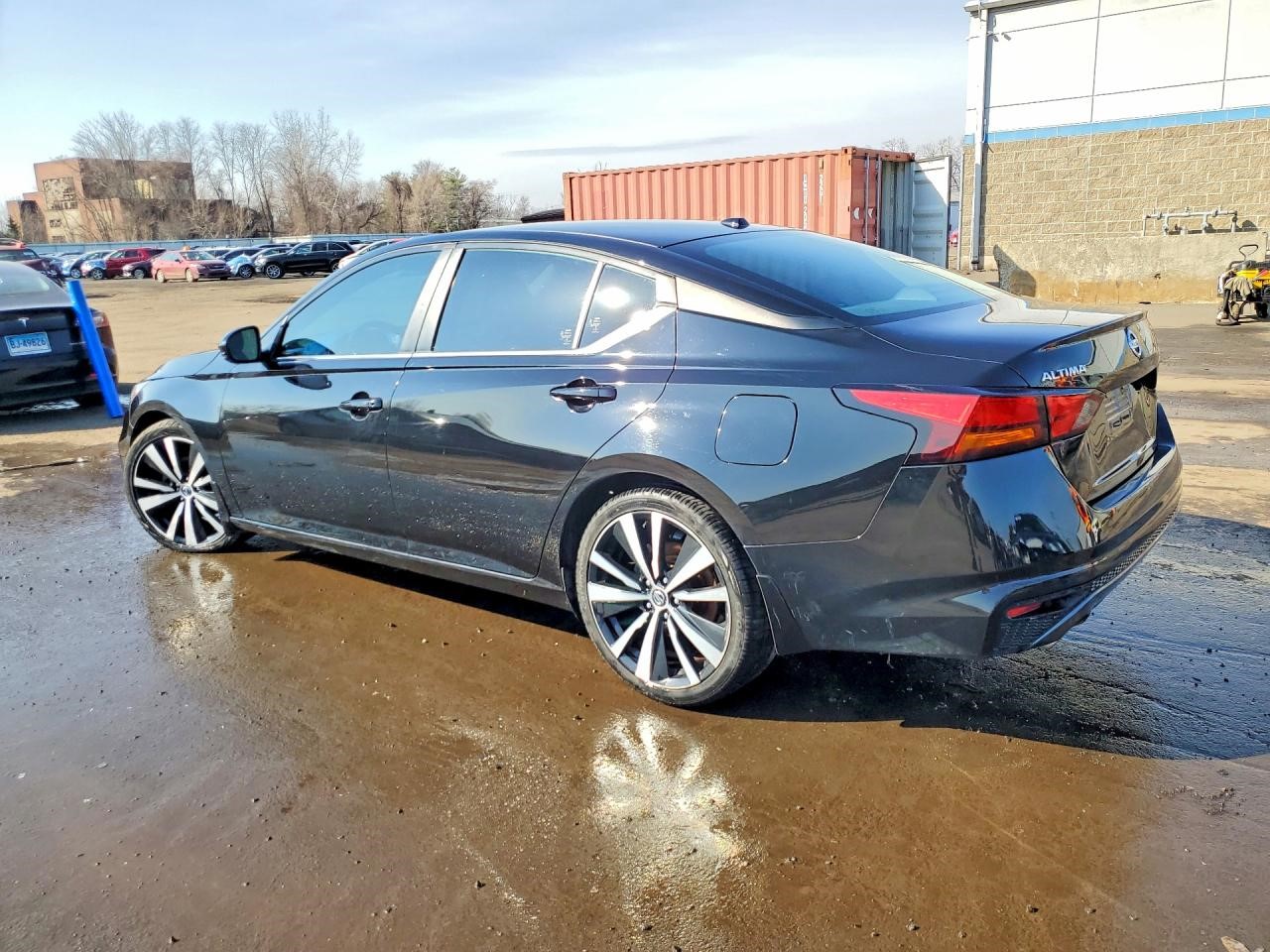 Vehicle/128012_02.jpg