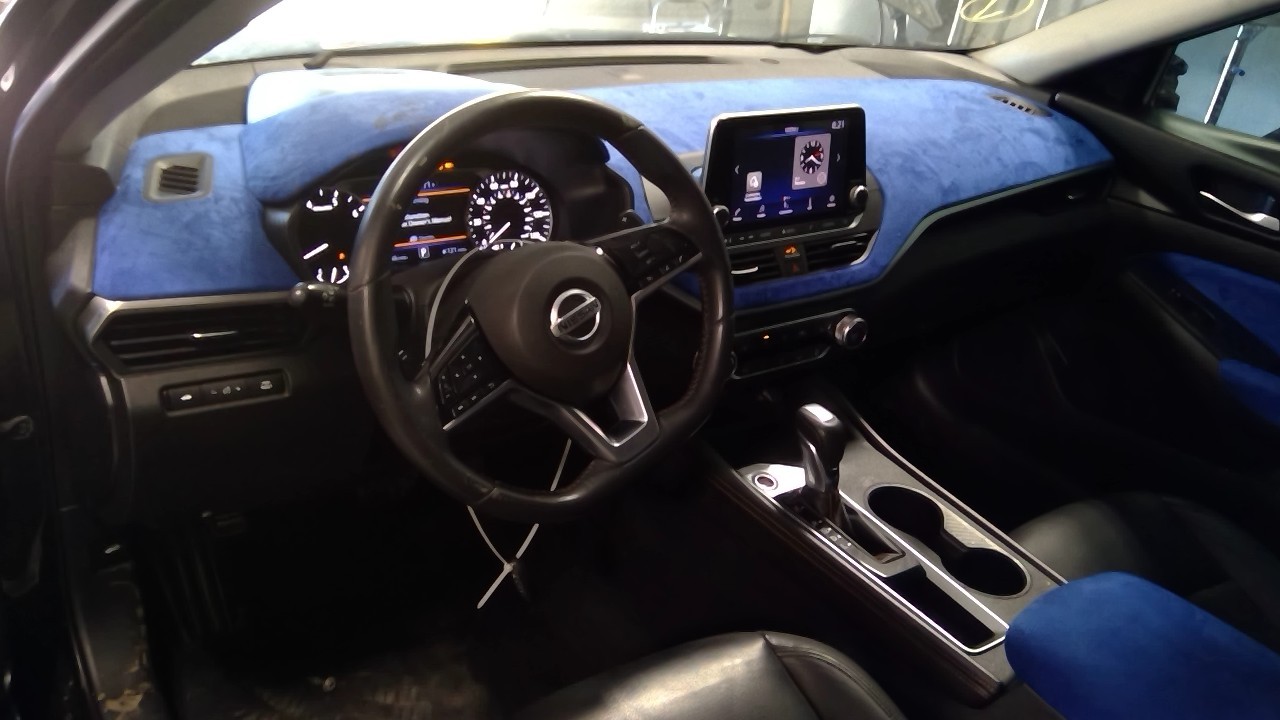 Vehicle/128012_23.jpg
