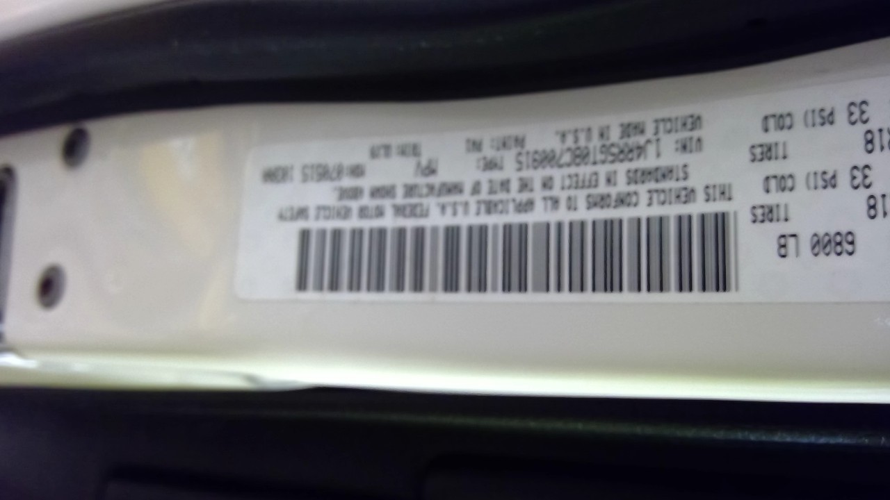 Vehicle/128087_25.jpg