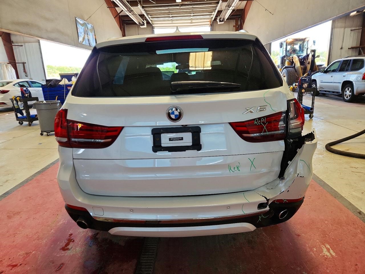 Vehicle/128105_06.jpg