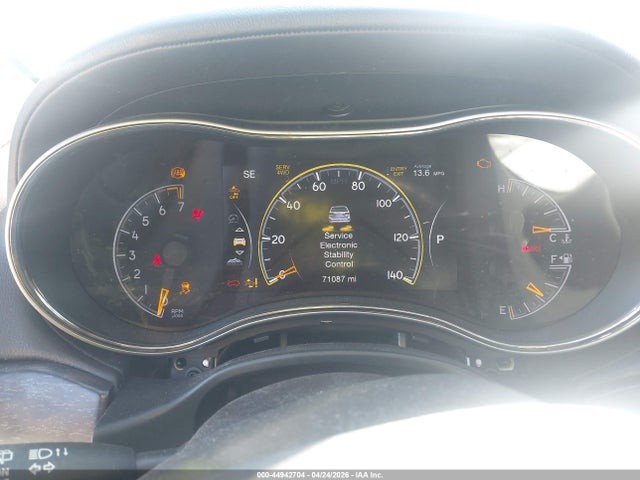 Vehicle/128130_12.jpg