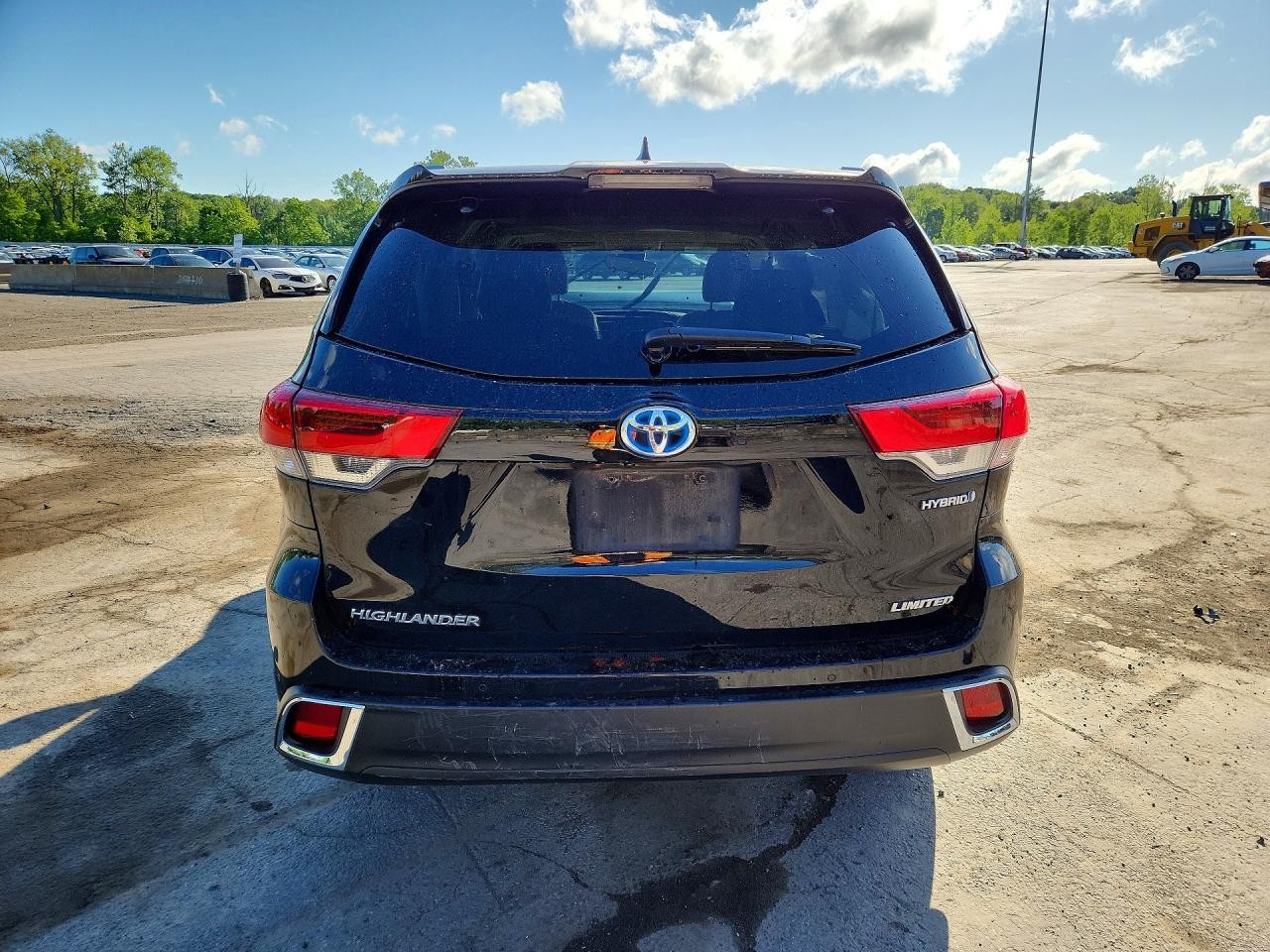 Vehicle/128167_12.jpg