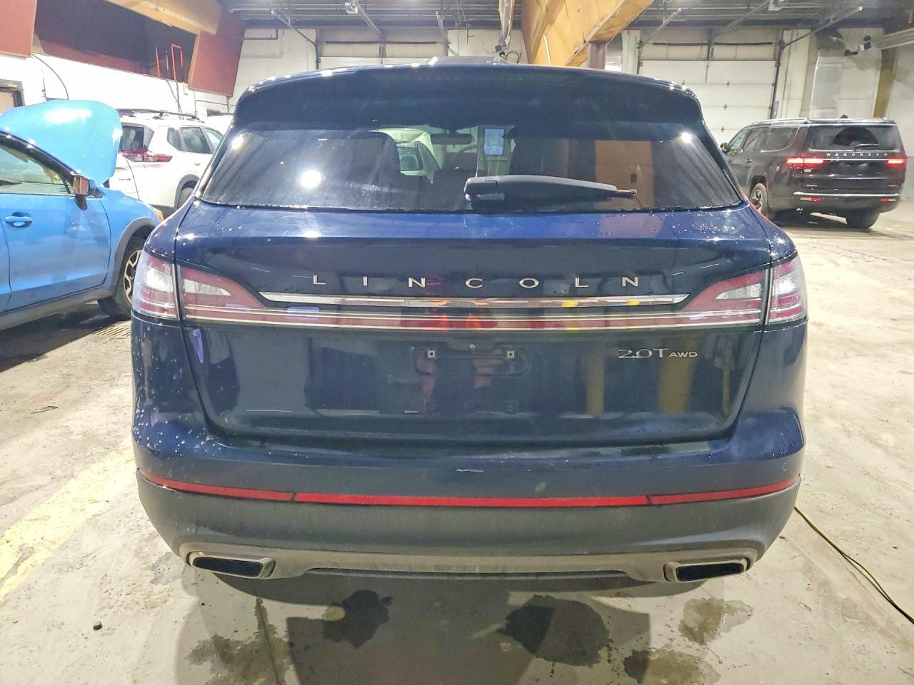 Vehicle/128262_12.jpg
