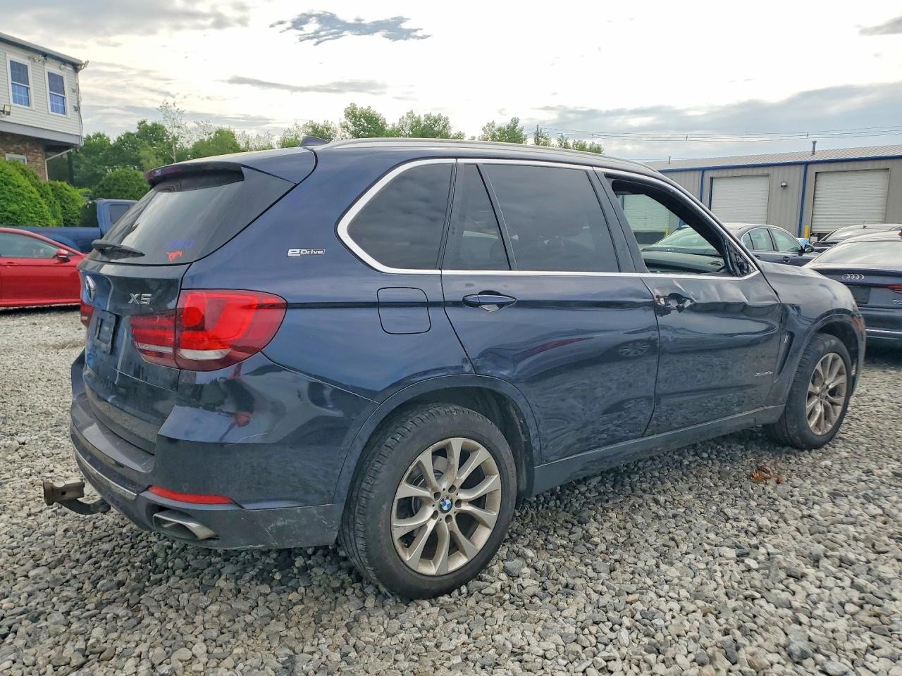 Vehicle/128268_09.jpg