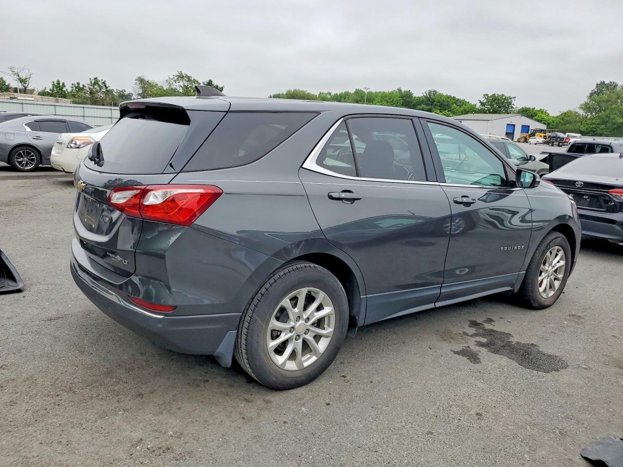 Vehicle/128311_03.jpg
