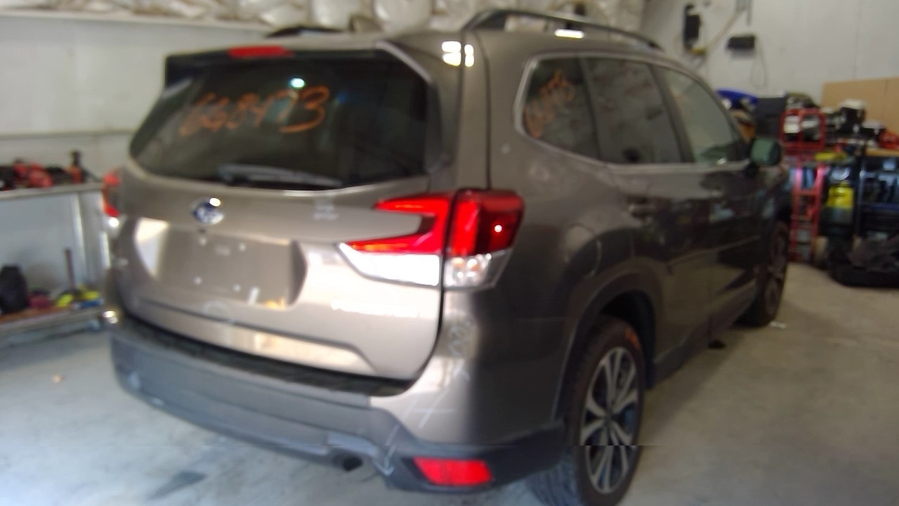 Vehicle/128322_28.jpg