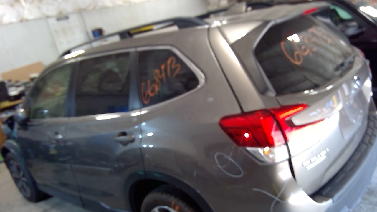 Vehicle/128322_29.jpg