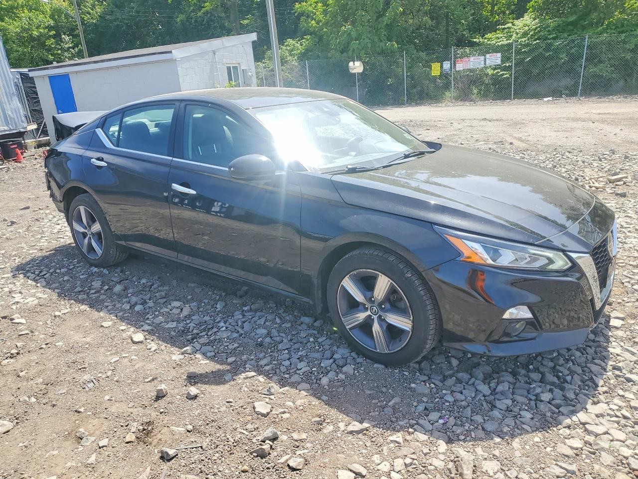 Vehicle/128347_02.jpg