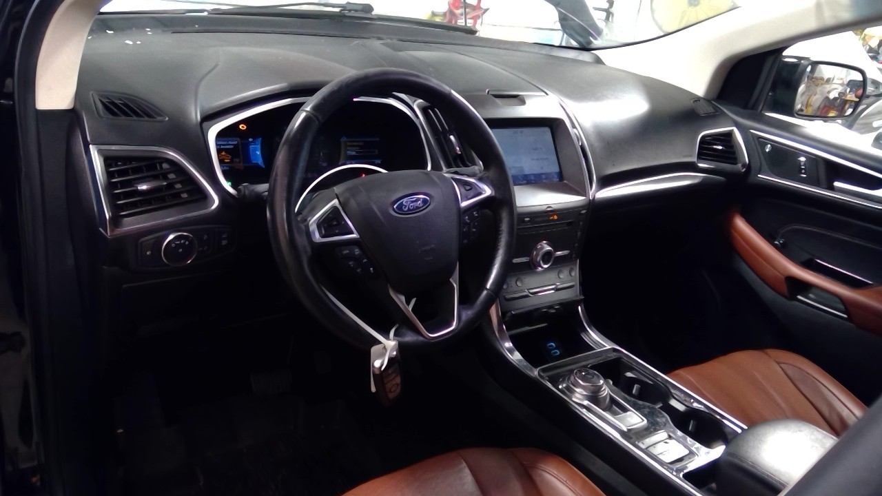 Vehicle/128496_22.jpg