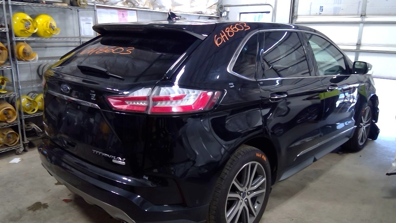 Vehicle/128496_29.jpg