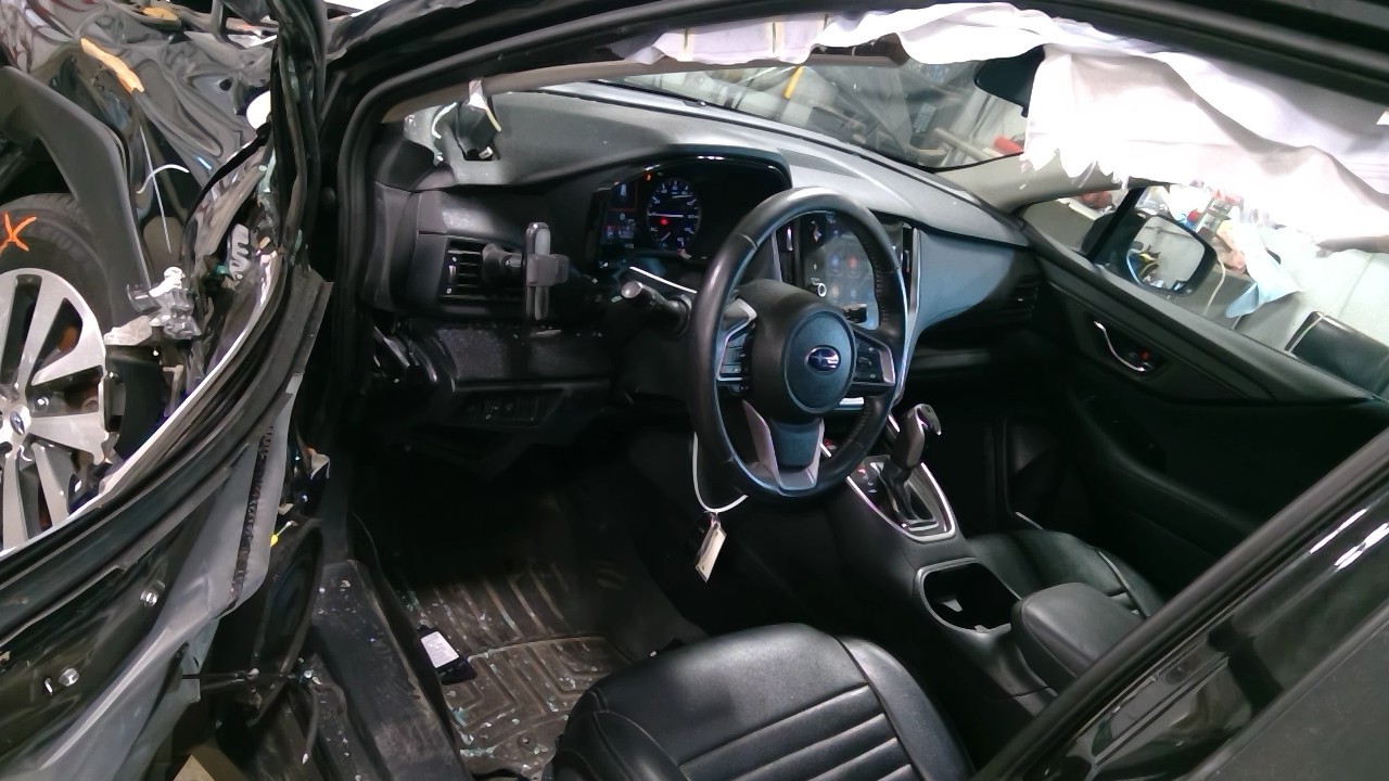Vehicle/128596_26.jpg