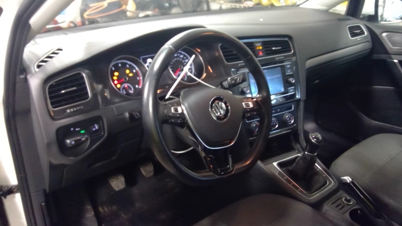 Vehicle/128666_24.jpg
