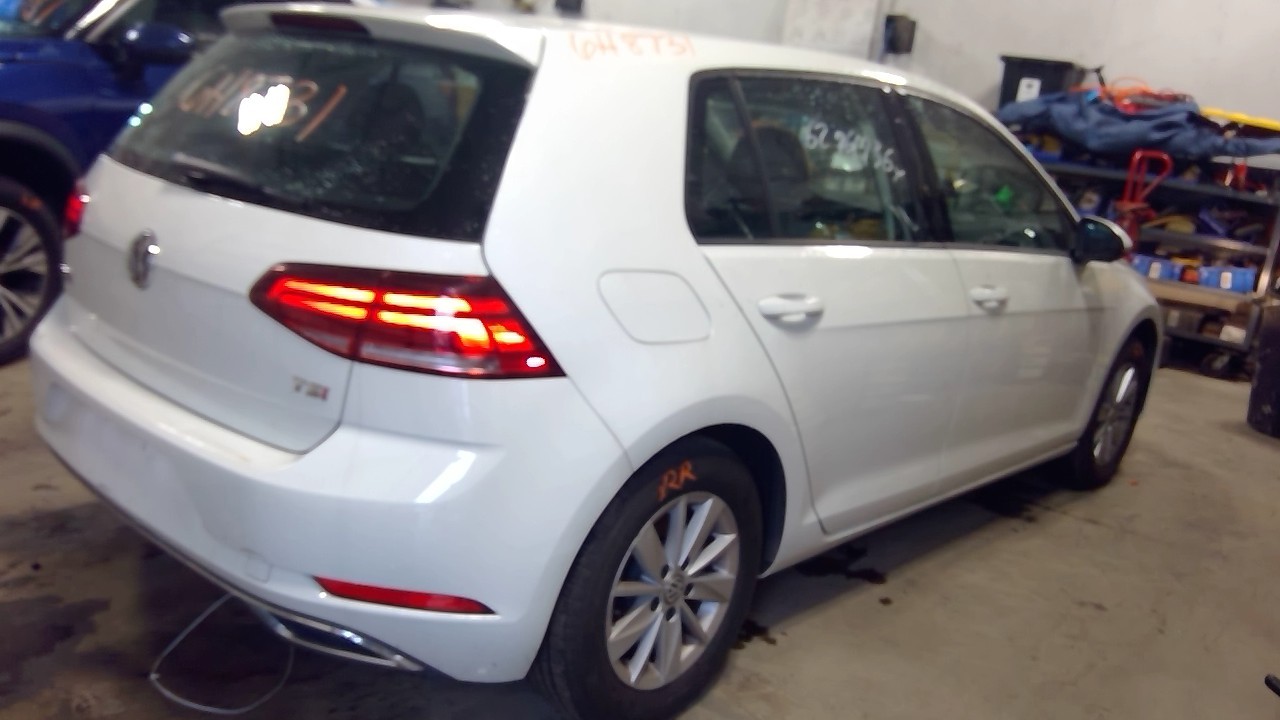 Vehicle/128666_27.jpg