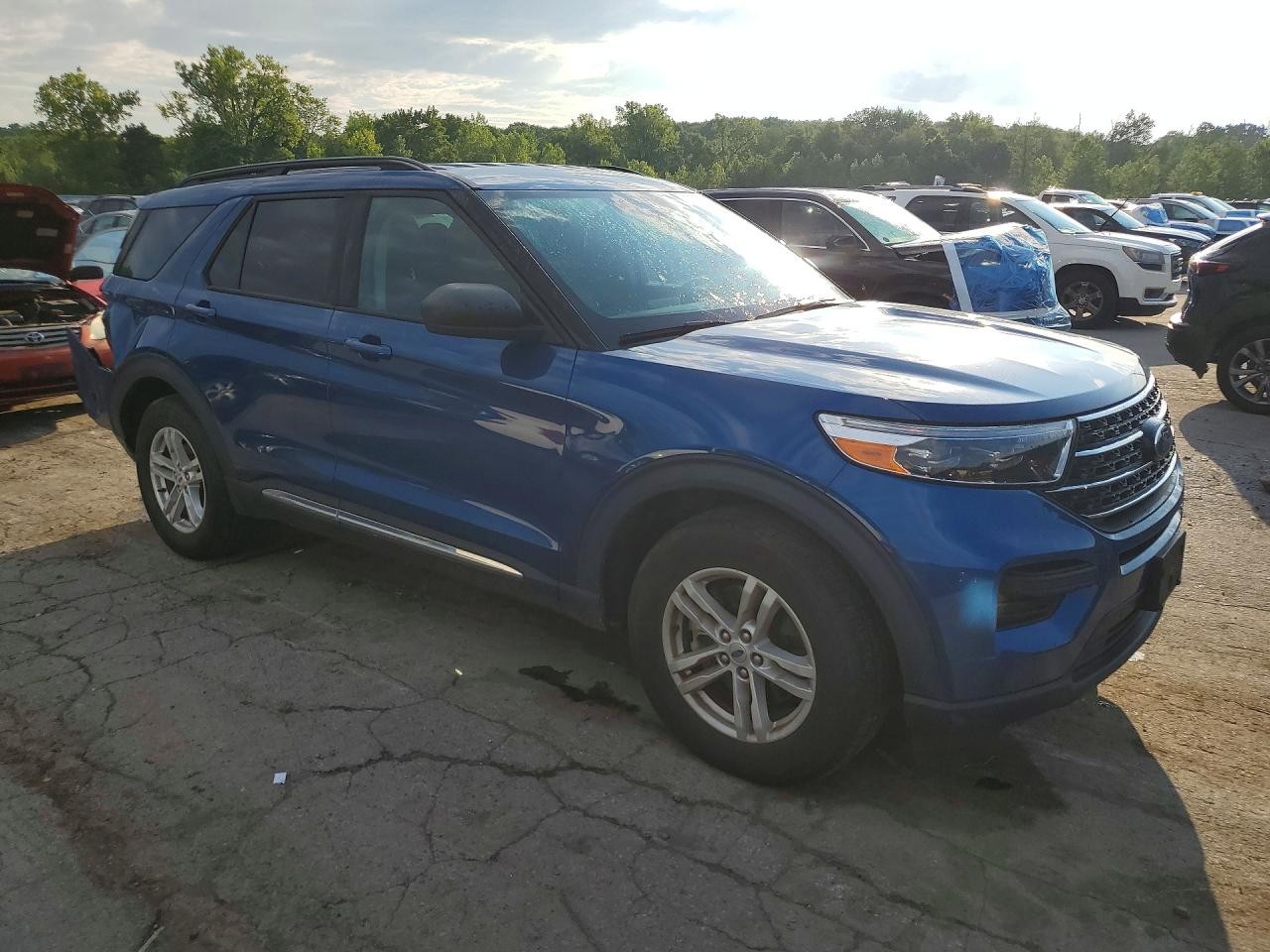 Vehicle/128712_04.jpg