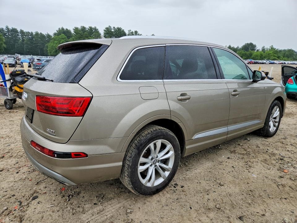 Vehicle/128844_02.jpg
