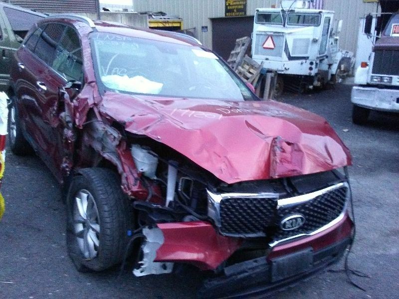https://f005.backblazeb2.com/file/img-partshotlines-com/Inventory/NE226/Vehicle/15011_01.jpg