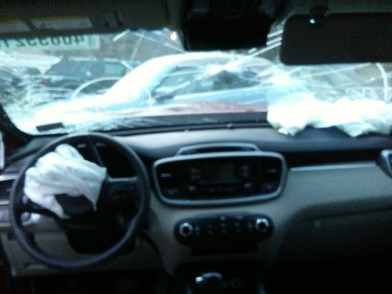 https://f005.backblazeb2.com/file/img-partshotlines-com/Inventory/NE226/Vehicle/15011_12.jpg