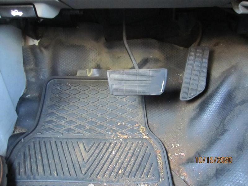 https://f005.backblazeb2.com/file/img-partshotlines-com/Inventory/NE226/Vehicle/15597_04.jpg