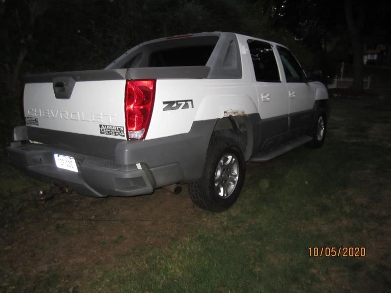 https://f005.backblazeb2.com/file/img-partshotlines-com/Inventory/NE226/Vehicle/15620_04.jpg
