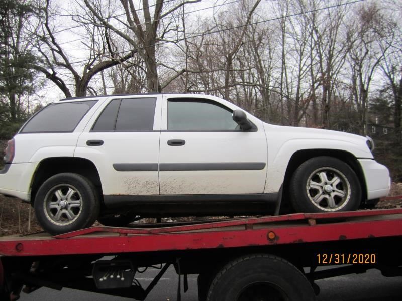https://f005.backblazeb2.com/file/img-partshotlines-com/Inventory/NE226/Vehicle/15852_02.jpg