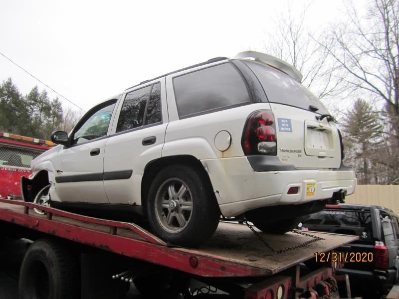 https://f005.backblazeb2.com/file/img-partshotlines-com/Inventory/NE226/Vehicle/15852_05.jpg