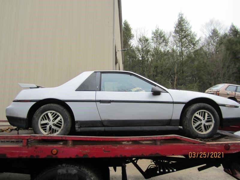 https://f005.backblazeb2.com/file/img-partshotlines-com/Inventory/NE226/Vehicle/16018_05.jpg