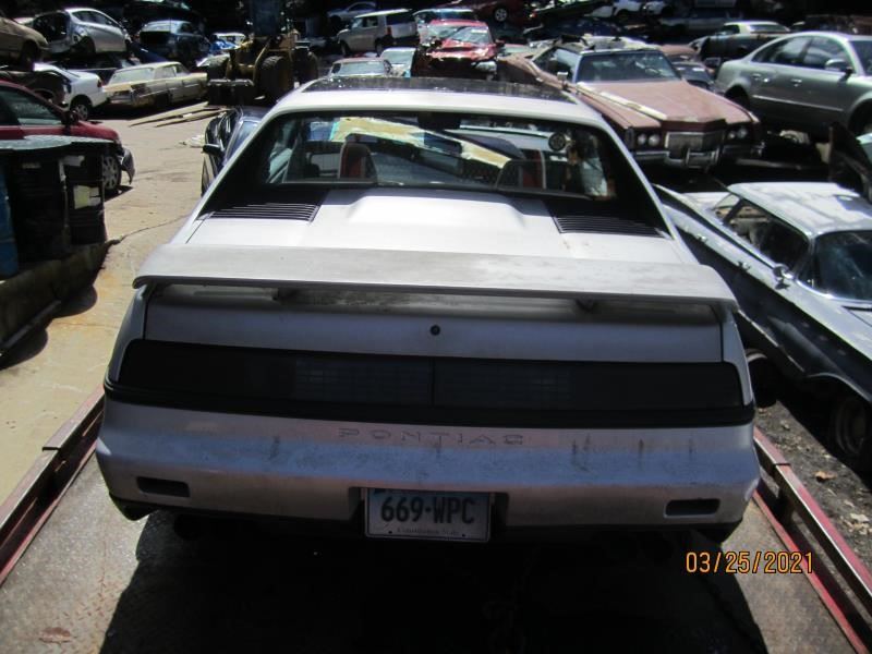 https://f005.backblazeb2.com/file/img-partshotlines-com/Inventory/NE226/Vehicle/16018_11.jpg