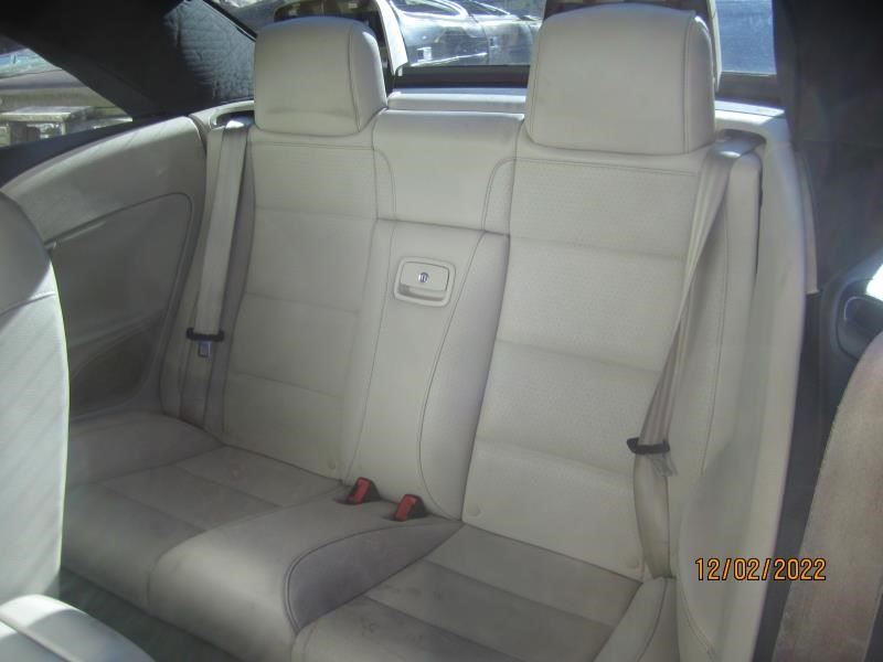 https://f005.backblazeb2.com/file/img-partshotlines-com/Inventory/NE226/Vehicle/17175_12.jpg
