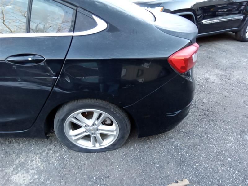 https://f005.backblazeb2.com/file/img-partshotlines-com/Inventory/NE226/Vehicle/17831_05.jpg