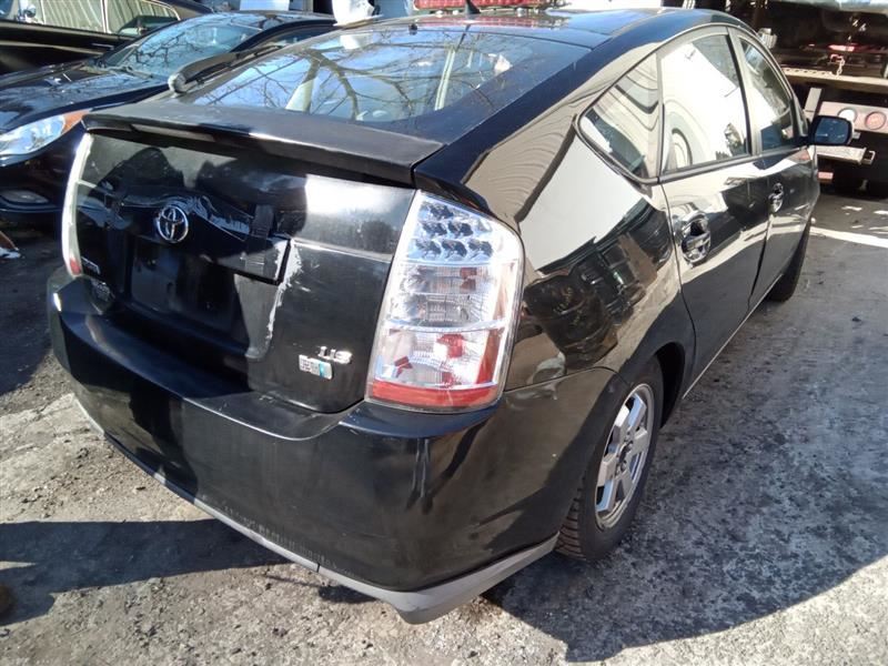 https://f005.backblazeb2.com/file/img-partshotlines-com/Inventory/NE226/Vehicle/18064_04.jpg