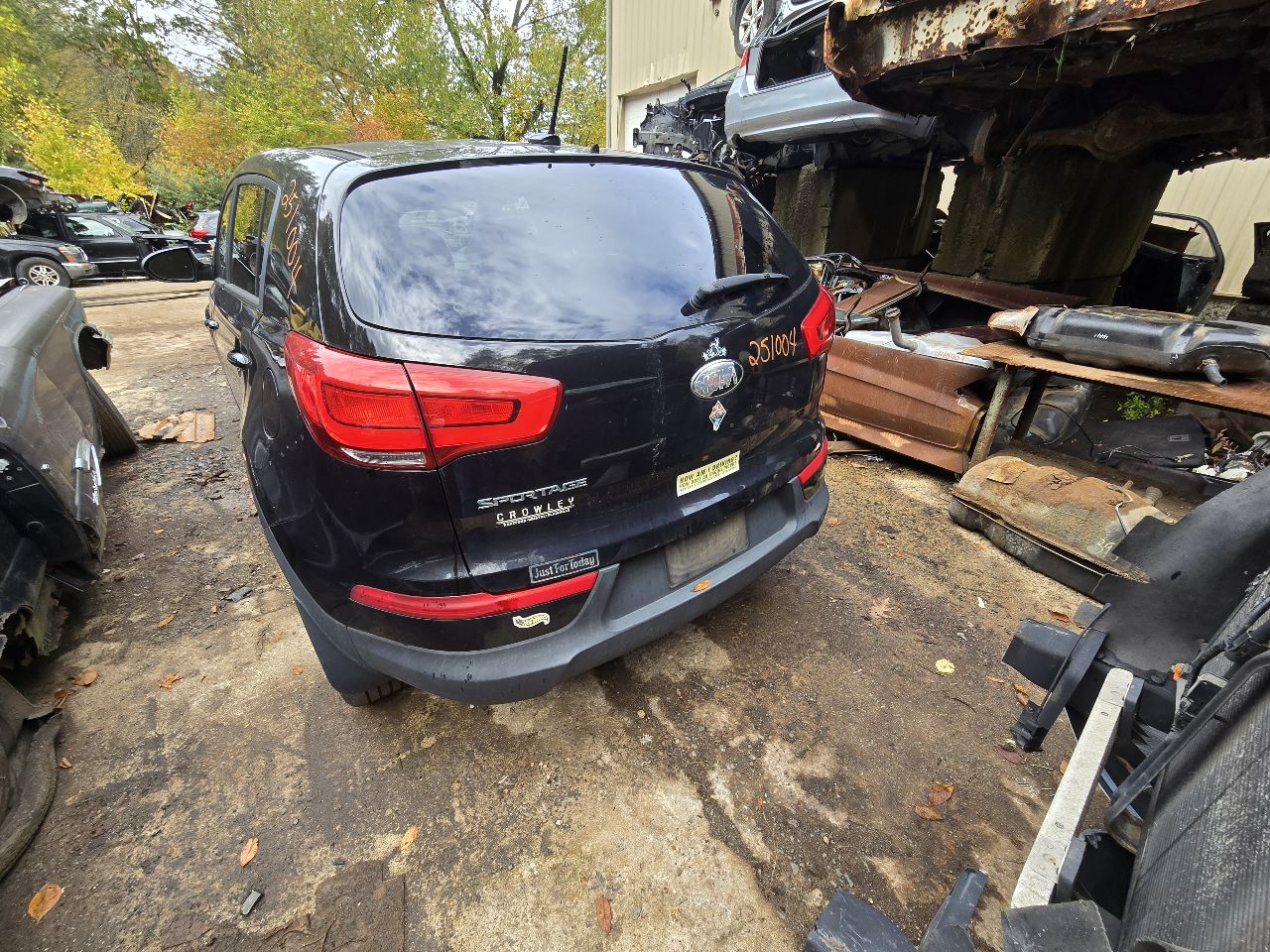 https://f005.backblazeb2.com/file/img-partshotlines-com/Inventory/NE226/Vehicle/18674_09.jpg