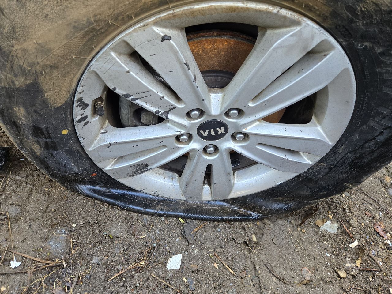 https://f005.backblazeb2.com/file/img-partshotlines-com/Inventory/NE226/Vehicle/18891_03.jpg