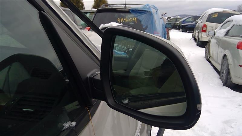 https://f005.backblazeb2.com/file/img-partshotlines-com/Inventory/NE228/Vehicle/137518_24.jpg