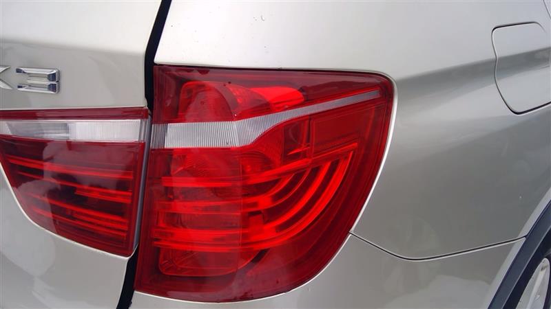 https://f005.backblazeb2.com/file/img-partshotlines-com/Inventory/NE228/Vehicle/137518_25.jpg