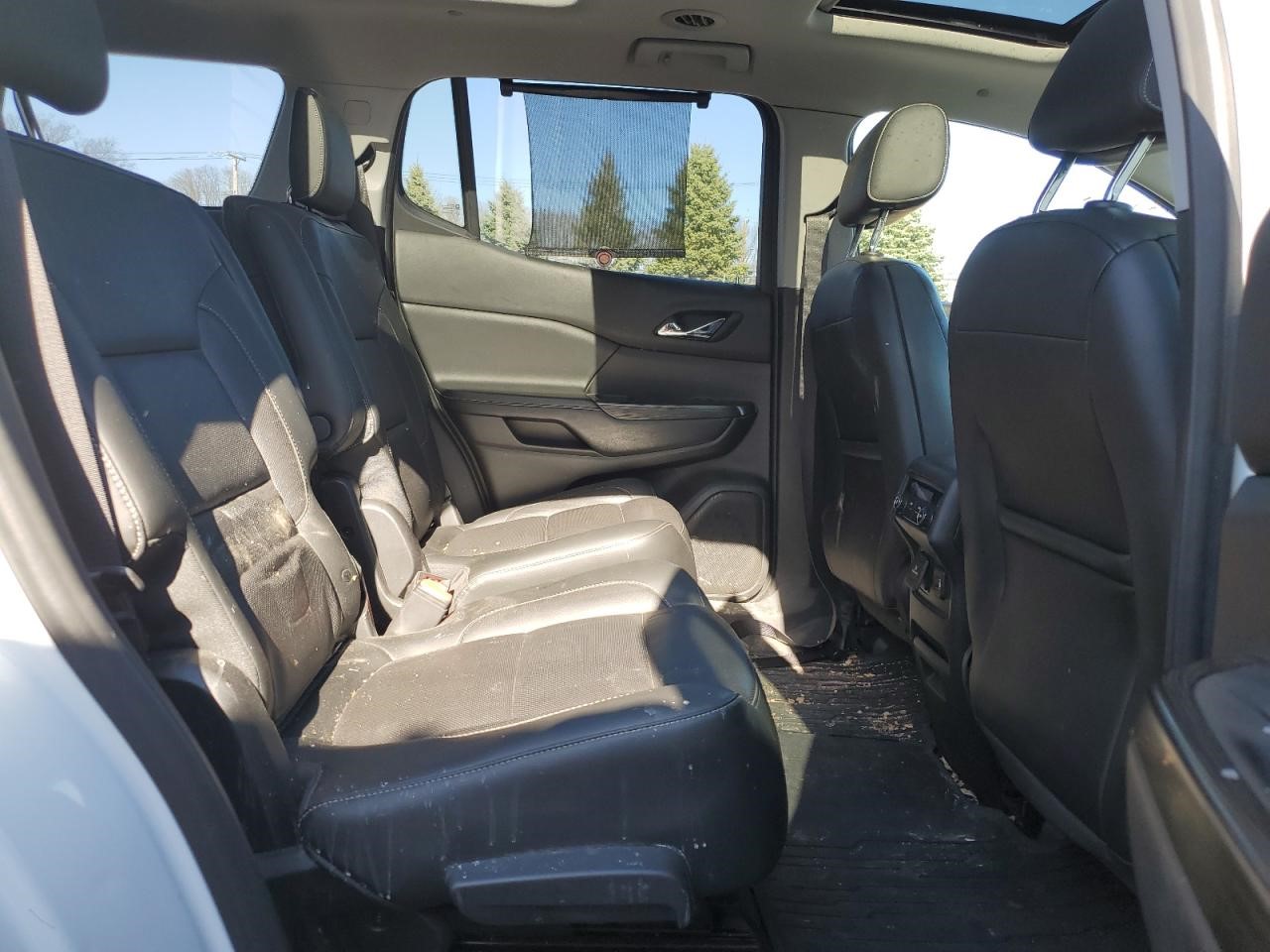 https://f005.backblazeb2.com/file/img-partshotlines-com/Inventory/NE228/Vehicle/140695_11.jpg