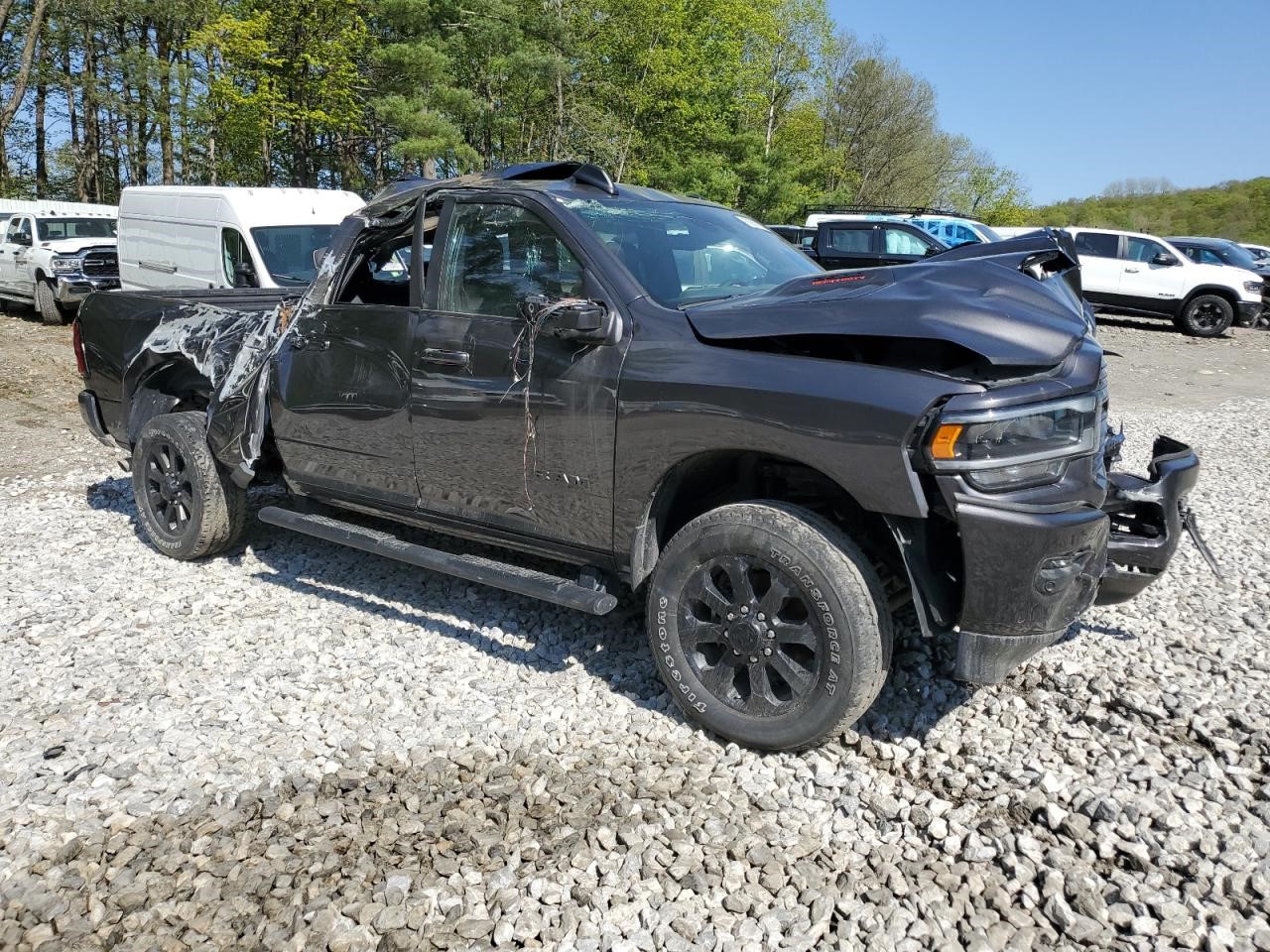 https://f005.backblazeb2.com/file/img-partshotlines-com/Inventory/NE228/Vehicle/140969_04.jpg