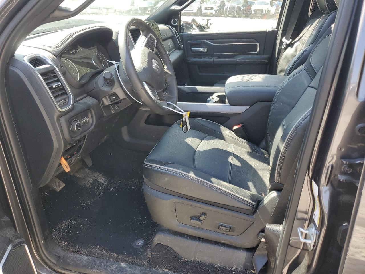 https://f005.backblazeb2.com/file/img-partshotlines-com/Inventory/NE228/Vehicle/140969_07.jpg