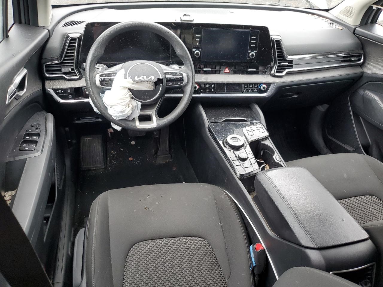 https://f005.backblazeb2.com/file/img-partshotlines-com/Inventory/NE228/Vehicle/141594_08.jpg