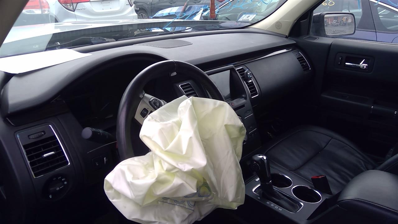 https://f005.backblazeb2.com/file/img-partshotlines-com/Inventory/NE228/Vehicle/142136_12.jpg