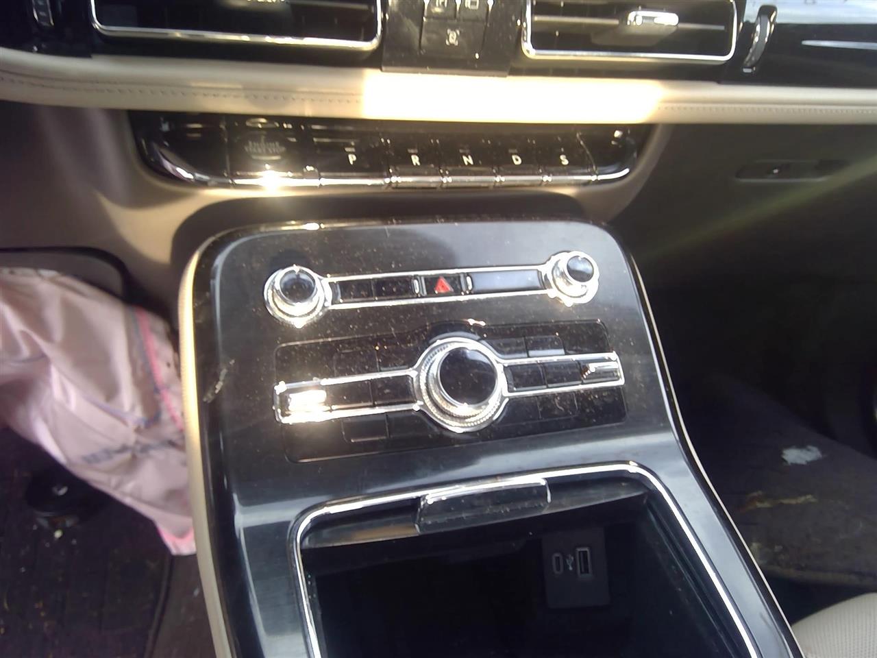 Vehicle/142185_12.jpg