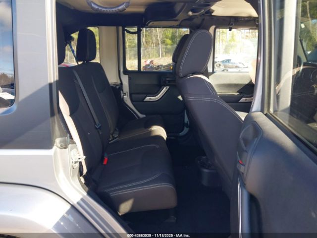 https://f005.backblazeb2.com/file/img-partshotlines-com/Inventory/NE228/Vehicle/142243_08.jpg