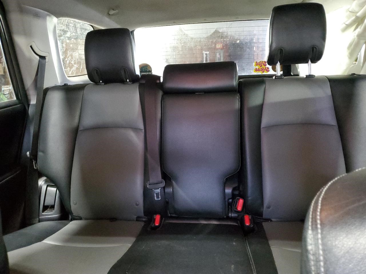 https://f005.backblazeb2.com/file/img-partshotlines-com/Inventory/NE228/Vehicle/142328_10.jpg