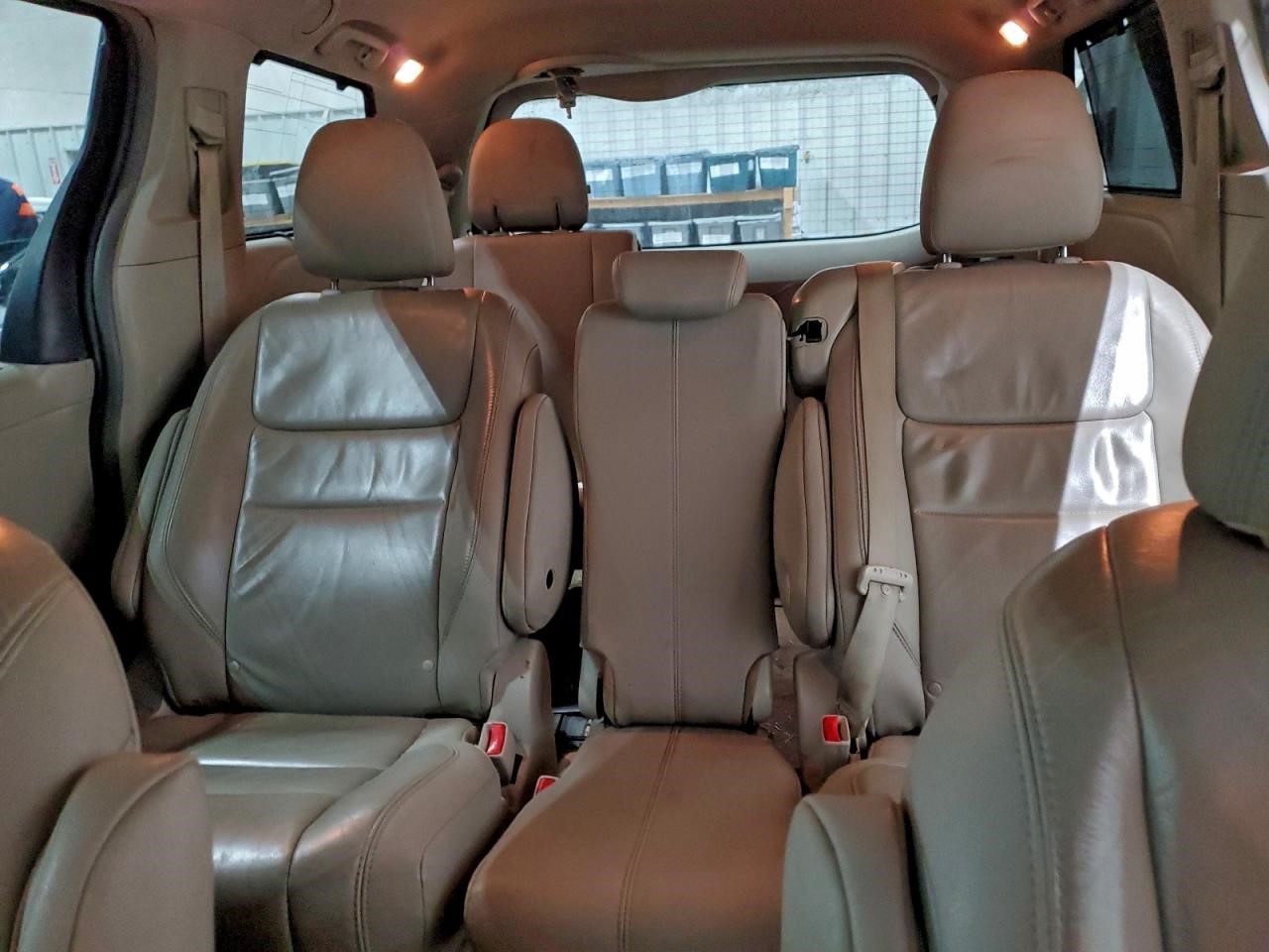 https://f005.backblazeb2.com/file/img-partshotlines-com/Inventory/NE228/Vehicle/142471_10.jpg